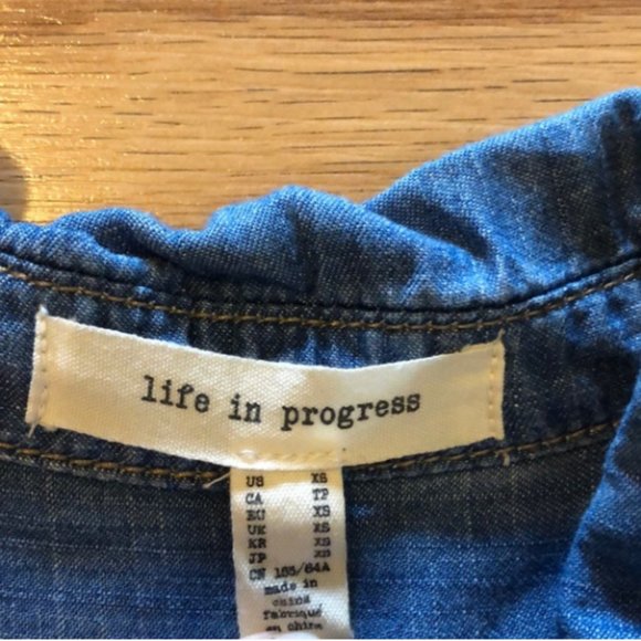 Ombre Denim Vest - Picture 2 of 2